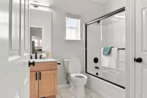 Bath - 1113 Broadway, Sonoma, CA 95476 photo 3 of 5