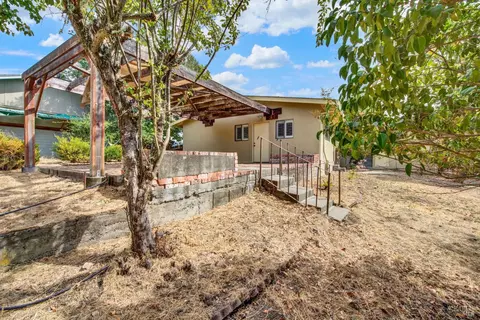 Exterior - 21 Jacks Ln, Napa, CA 94558 photo 5 of 25