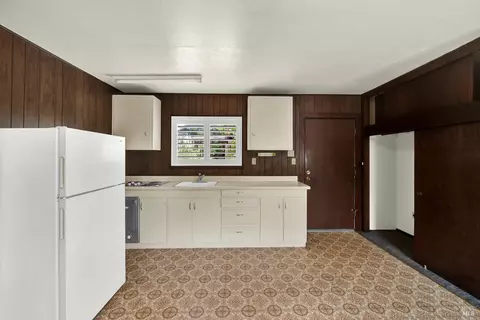 Kitchen - 21 Jacks Ln, Napa, CA 94558 photo 7 of 7