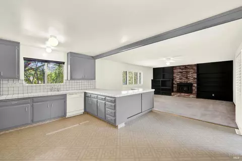 Kitchen - 21 Jacks Ln, Napa, CA 94558 photo 4 of 7