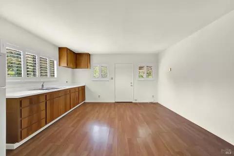 Living - 21 Jacks Ln, Napa, CA 94558 photo 9 of 12