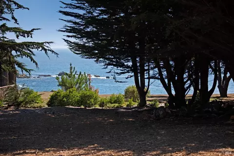 22070 Highway One, Jenner, CA 95450 photo 5