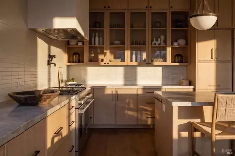 Kitchen - 46 Birch Ave, Corte Madera, CA 94925 photo 1 of 1