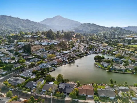 View/Area - 46 Birch Ave, Corte Madera, CA 94925 photo 2 of 2