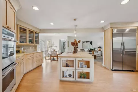 Kitchen - 8 Saba Ln, Tiburon, CA 94920 photo 1 of 5