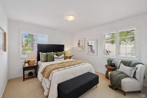 Bedroom - 8 Saba Ln, Tiburon, CA 94920 photo 5 of 6