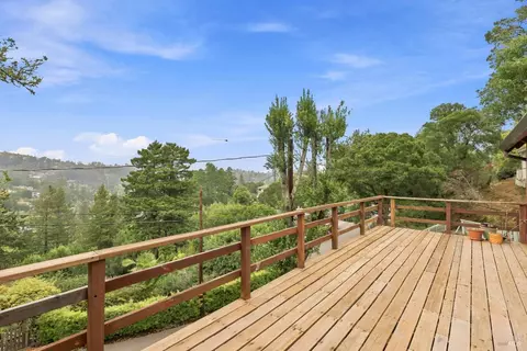 Exterior - 721 Cabin Dr, Mill Valley, CA 94941 photo 2 of 6
