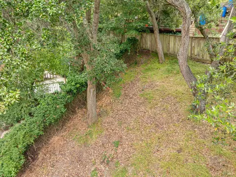 Exterior - 721 Cabin Dr, Mill Valley, CA 94941 photo 5 of 6