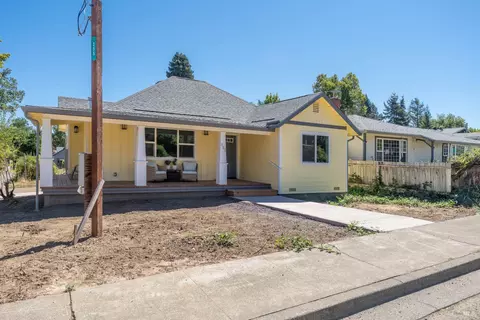 Exterior - 355 North St, Willits, CA 95490 photo 2 of 10