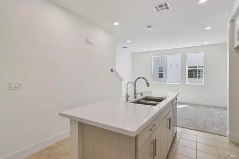 Kitchen - 1757 Capulet Dr, Milpitas, CA 95035 photo 4 of 4