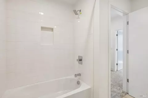 Bath - 1757 Capulet Dr, Milpitas, CA 95035 photo 3 of 4