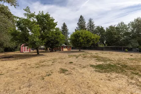 Exterior - 720 Windsor River Rd, Windsor, CA 95492 photo 19 of 22