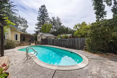 Exterior - 720 Windsor River Rd, Windsor, CA 95492 photo 11 of 22