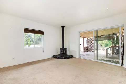 Living - 720 Windsor River Rd, Windsor, CA 95492 photo 3 of 8