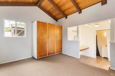 Bedroom - 720 Windsor River Rd, Windsor, CA 95492 photo 4 of 4