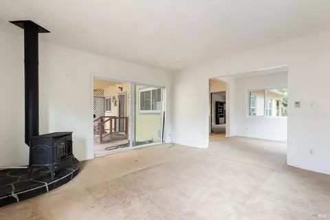Living - 720 Windsor River Rd, Windsor, CA 95492 photo 4 of 8