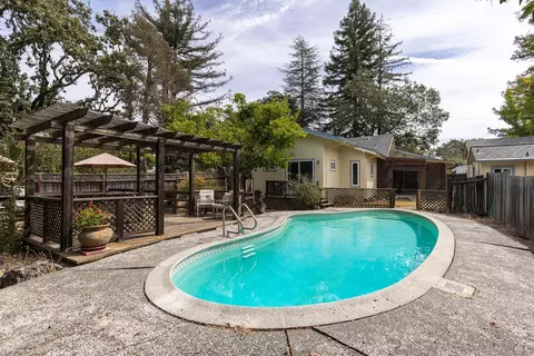 Exterior - 720 Windsor River Rd, Windsor, CA 95492 photo 6 of 22