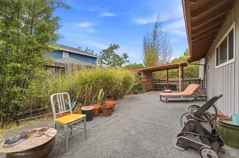 Exterior - 8607 Cypress Ave, Cotati, CA 94931 photo 9 of 10