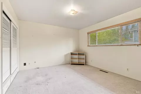 Bedroom - 8607 Cypress Ave, Cotati, CA 94931 photo 4 of 6