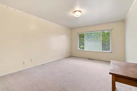 Bedroom - 8607 Cypress Ave, Cotati, CA 94931 photo 1 of 6