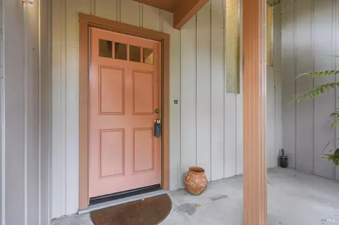 Entry Way - 8607 Cypress Ave, Cotati, CA 94931 photo 1 of 1