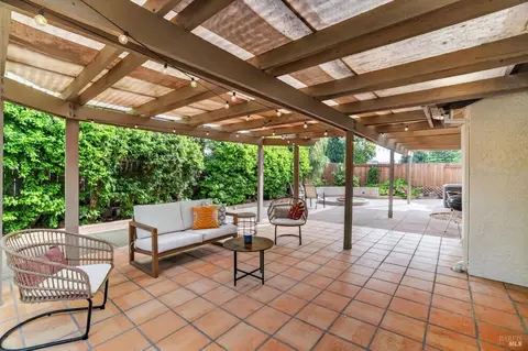 Exterior - 1610 W H St, Dixon, CA 95620 photo 2 of 11