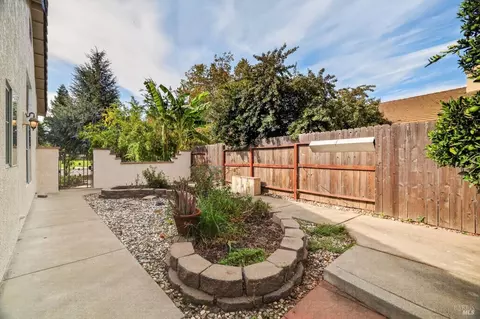 Exterior - 1610 W H St, Dixon, CA 95620 photo 9 of 11