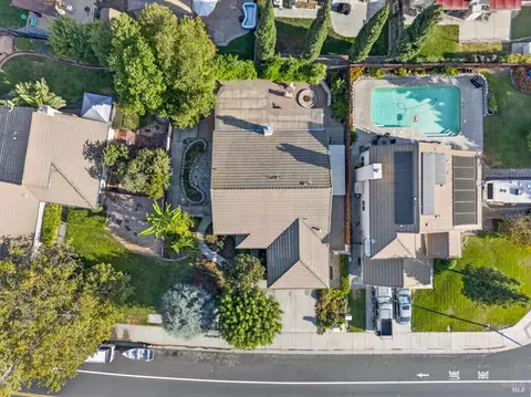 View/Area - 1610 W H St, Dixon, CA 95620 photo 1 of 2