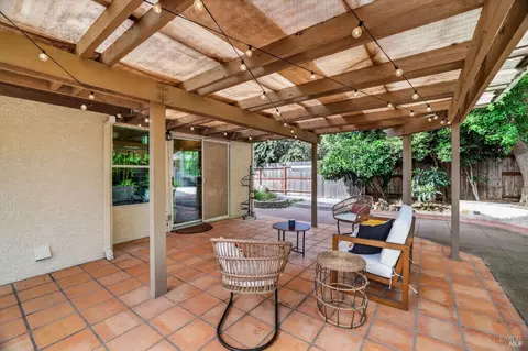 Exterior - 1610 W H St, Dixon, CA 95620 photo 4 of 11