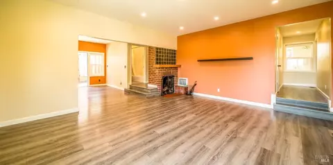 Living - 186 Greenfield Ave, Vallejo, CA 94590 photo 3 of 3