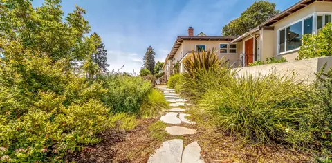Exterior - 186 Greenfield Ave, Vallejo, CA 94590 photo 3 of 11