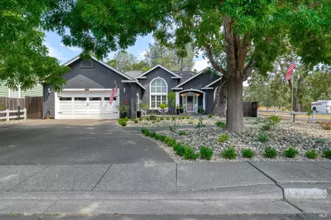 21410 Valley Oak Dr, Middletown, CA 95461