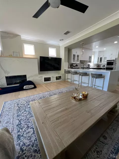 Living - 4313 The Masters Dr, Fairfield, CA 94533 photo 2 of 3