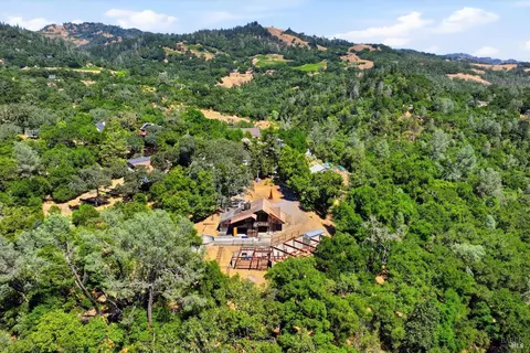 View/Area - 26801 Oak Knoll Ter, Cloverdale, CA 95425 photo 6 of 8