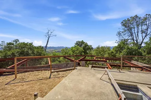 Exterior - 26801 Oak Knoll Ter, Cloverdale, CA 95425 photo 9 of 14