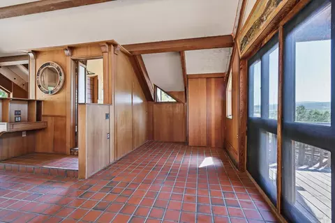 Entry Way - 26801 Oak Knoll Ter, Cloverdale, CA 95425 photo 2 of 3