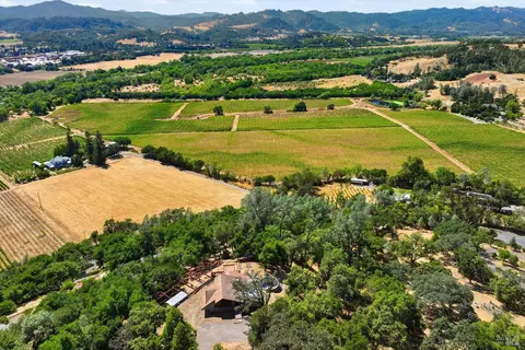 View/Area - 26801 Oak Knoll Ter, Cloverdale, CA 95425 photo 1 of 8