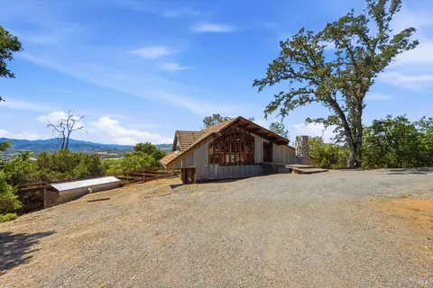 Exterior - 26801 Oak Knoll Ter, Cloverdale, CA 95425 photo 11 of 14