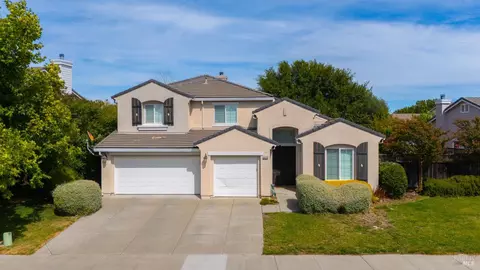 2215 Folsom Fair Cir, Dixon, CA 95620