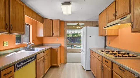 808 Las Palmas Ave, Novato, CA 94949