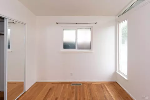 Bedroom - 159 Maywood Dr, Vallejo, CA 94591 photo 5 of 7