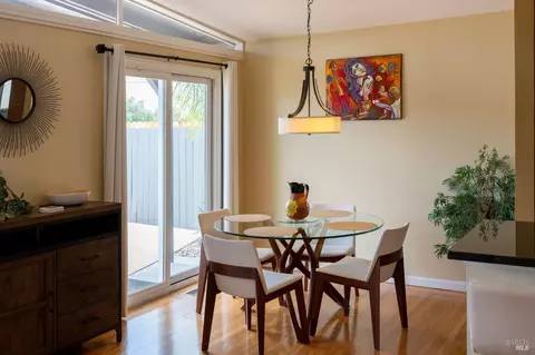 Dining - 159 Maywood Dr, Vallejo, CA 94591 photo 4 of 4