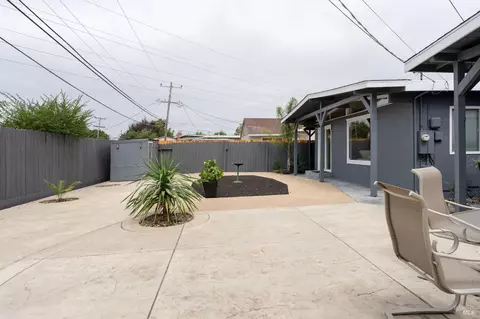 Exterior - 159 Maywood Dr, Vallejo, CA 94591 photo 7 of 9