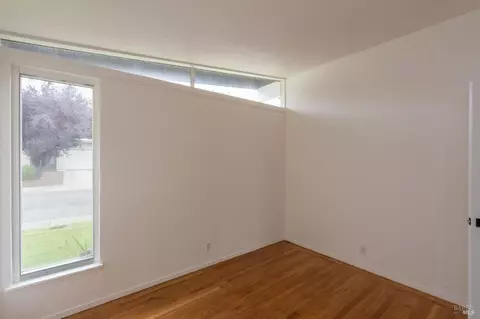 Bedroom - 159 Maywood Dr, Vallejo, CA 94591 photo 6 of 7
