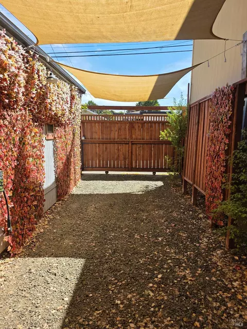 Exterior - 1217 Florida St, Vallejo, CA 94590 photo 9 of 10