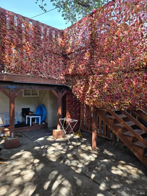 Exterior - 1217 Florida St, Vallejo, CA 94590 photo 1 of 10
