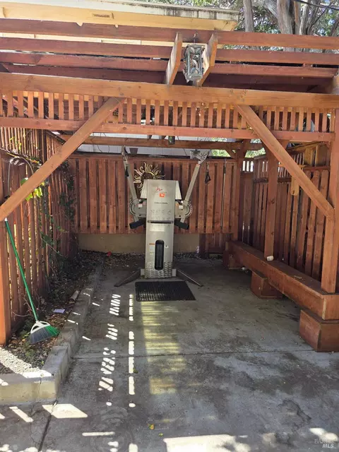 Exterior - 1217 Florida St, Vallejo, CA 94590 photo 8 of 10