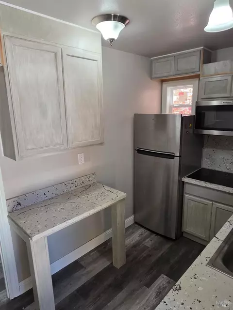 Kitchen - 1217 Florida St, Vallejo, CA 94590 photo 4 of 4