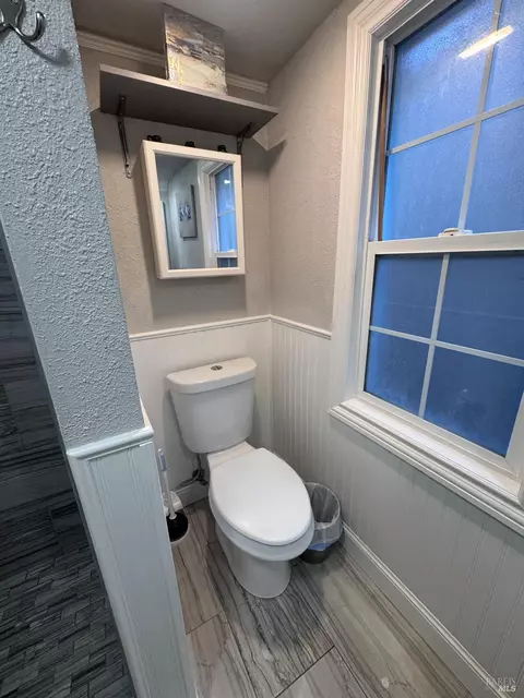 Bath - 1217 Florida St, Vallejo, CA 94590 photo 4 of 6
