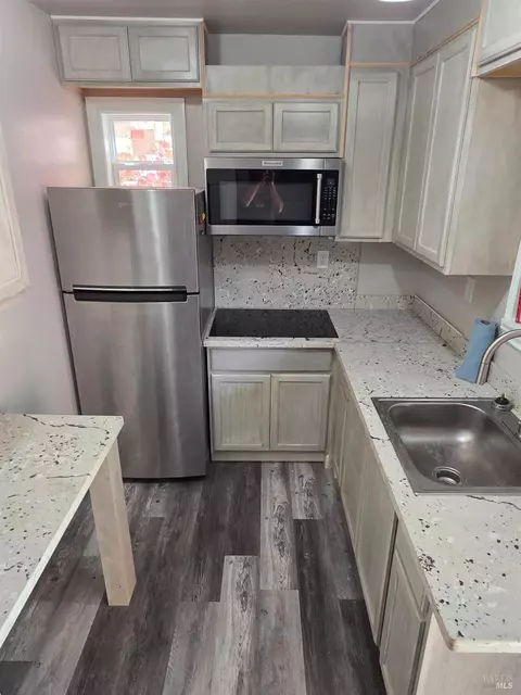 Kitchen - 1217 Florida St, Vallejo, CA 94590 photo 3 of 4